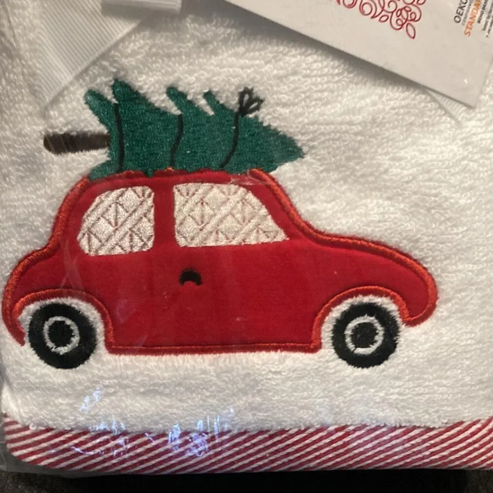 NEW! Chateau Royale Holiday Christmas RED Car W/CHRISTMAS TREE Hand Towels